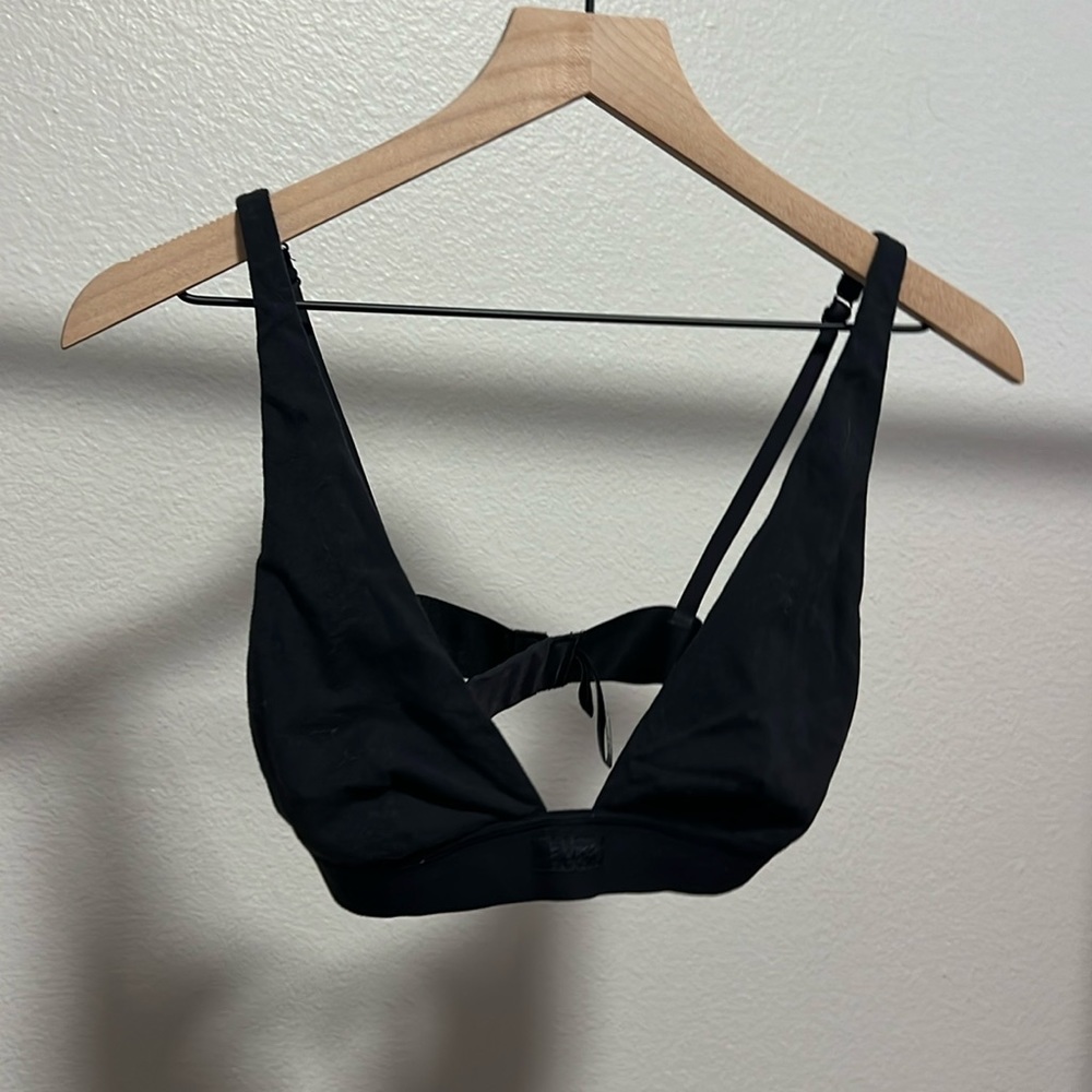 SKIMS BRA